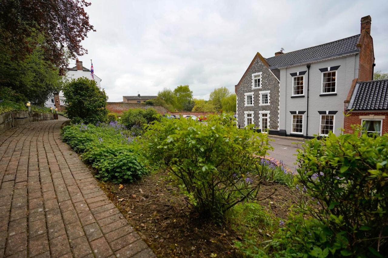 Waveney House Hotel Beccles Exteriör bild