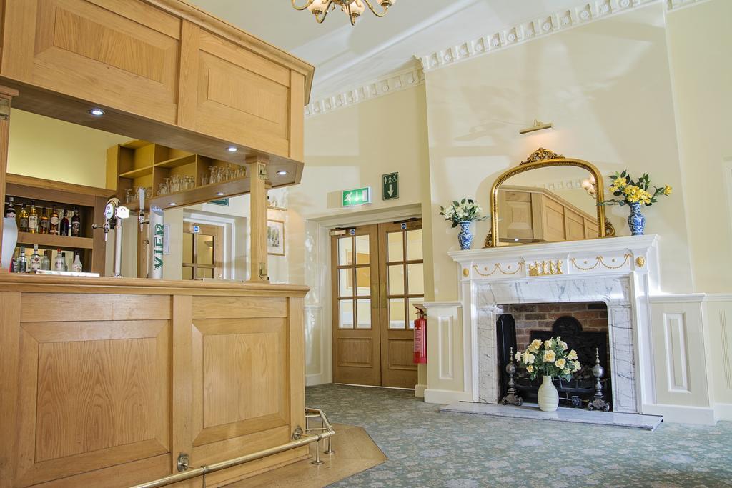 Waveney House Hotel Beccles Exteriör bild