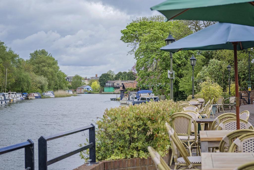 Waveney House Hotel Beccles Exteriör bild