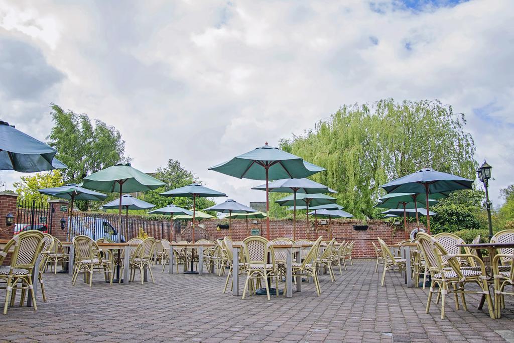 Waveney House Hotel Beccles Exteriör bild